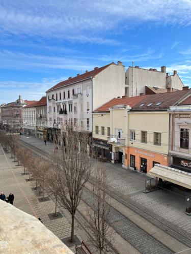 View, Szechenyi Apartman (IV Deluxe) Miskolc belvarosaban in Miskolc View, Szechenyi Apartman (IV Deluxe) Miskolc belvarosaban in Miskolc