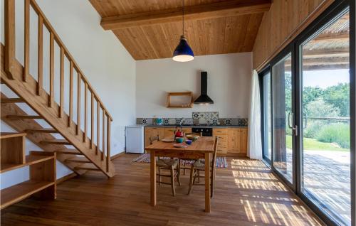 Kitchen, Awesome Home In Gradoli With 5 Bedrooms, Wifi And Outdoor Swimming Pool in Gradoli Kitchen, Awesome Home In Gradoli With 5 Bedrooms, Wifi And Outdoor Swimming Pool in Gradoli