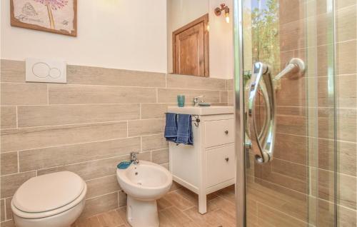 Bathroom, Nice home in Fabrica di Roma -LT- with 2 Bedrooms in Fabrica Di Roma Bathroom, Nice home in Fabrica di Roma -LT- with 2 Bedrooms in Fabrica Di Roma