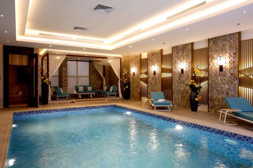 Плувен басейн, Grand Plaza Hotel - Jazan in Джизан Плувен басейн, Grand Plaza Hotel - Jazan in Джизан