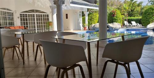 餐飲選擇, 阿拉米達卡里阿利精品酒店 (Alameda Cariari Boutique Hotel) in 埃雷迪亞 餐飲選擇, 阿拉米達卡里阿利精品酒店 (Alameda Cariari Boutique Hotel) in 埃雷迪亞