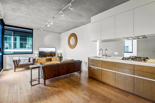 Minimalistic Prahran Apartment with Balcony in Prahran Minimalistic Prahran Apartment with Balcony in Prahran