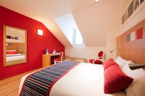 This photo about Hotel Mercure Vittel shared on HyHotel.com