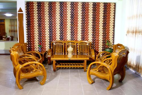 Lobi, Sandalwood Hotel in Inle Lake Lobi, Sandalwood Hotel in Inle Lake