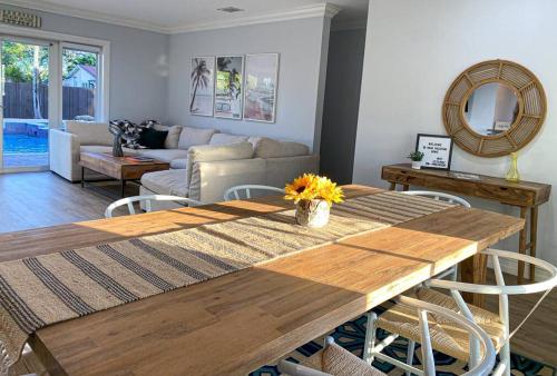 5BR! Pool, Air Hockey, Playground, Gazebo, BBQ, Sleeps 16 in Sunset 5BR! Pool, Air Hockey, Playground, Gazebo, BBQ, Sleeps 16 in Sunset