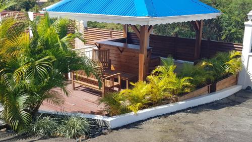 THE ISLAND PARADISE in Baillif THE ISLAND PARADISE in Baillif