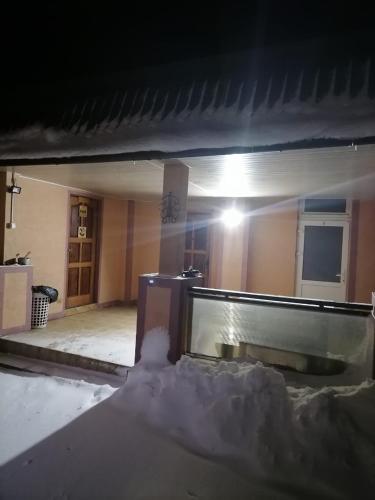 Indgang, Гостиныи двор in Krasnopolyanskoje Indgang, Гостиныи двор in Krasnopolyanskoje