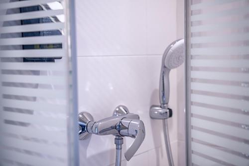 ห้องน้ำ, ibis budget Reims Parc Des Expositions in ลา เนอวีเลต ห้องน้ำ, ibis budget Reims Parc Des Expositions in ลา เนอวีเลต