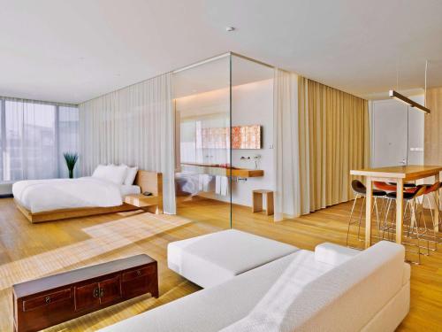 Facilities, The Opposite House Hotel near Sanlitun Bar Street Facilities, The Opposite House Hotel near Sanlitun Bar Street