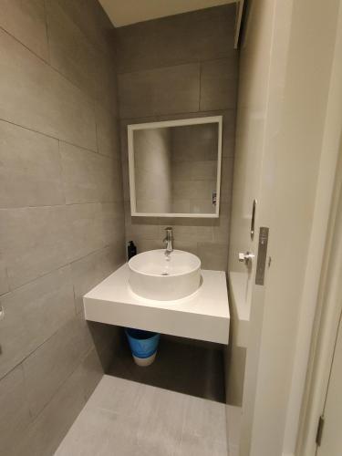 Bathroom, AWESOMESTAY at ARTE MONT KIARA near Istana Negara Bathroom, AWESOMESTAY at ARTE MONT KIARA near Istana Negara