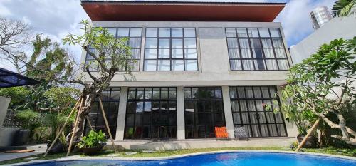 Rumah Hadeka Petitenget