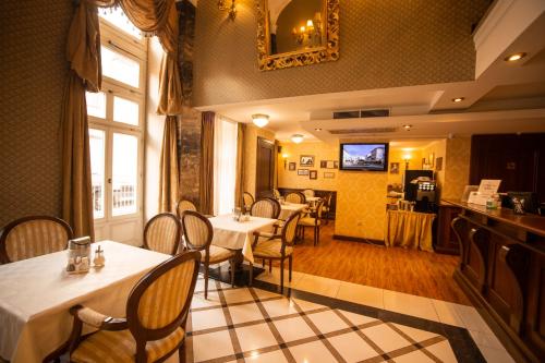 Jedzenie i napoje, Mozart Hotel in Szeged (Segedyn) Jedzenie i napoje, Mozart Hotel in Szeged (Segedyn)