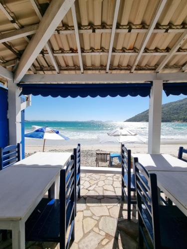 Restaurant, Pousada Seven in Praia dos Anjos Restaurant, Pousada Seven in Praia dos Anjos