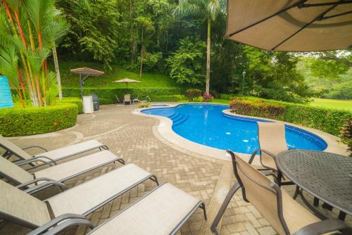Swimming pool, Veranda 8H ground floor 3 bdr with golf view in Herradura Swimming pool, Veranda 8H ground floor 3 bdr with golf view in Herradura