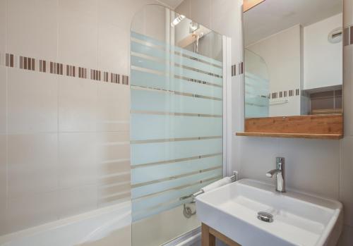 This photo about Residence Pierre & Vacances Grande Motte shared on HyHotel.com