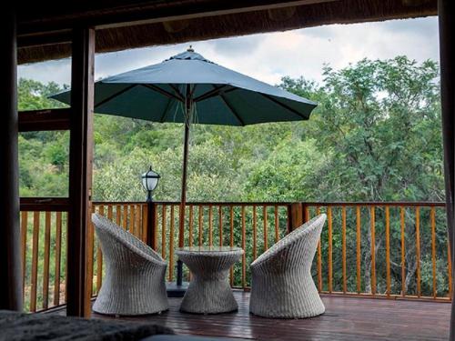 شرفة/ تراس, متر مربع من 7 غرفة و2 حمام خاص في Mokopane (Lichenry Bush Lodge) in Mokopane شرفة/ تراس, متر مربع من 7 غرفة و2 حمام خاص في Mokopane (Lichenry Bush Lodge) in Mokopane