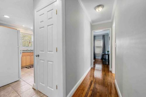 The Cozy Gem of East Atlanta in Edgewood The Cozy Gem of East Atlanta in Edgewood