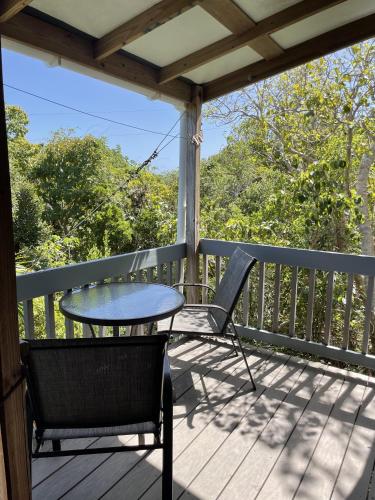 Balkon/terasa, Virgin Islands Campground in Saint Thomas Balkon/terasa, Virgin Islands Campground in Saint Thomas