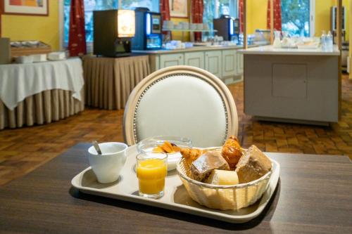 Food and beverages, Hotel Mileade Mediterranee - Port-Frejus in Frejus Food and beverages, Hotel Mileade Mediterranee - Port-Frejus in Frejus