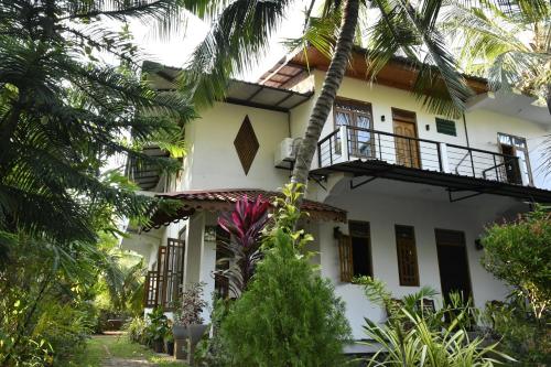 Pearl Bungalow Trincomalee in Trincomalee Pearl Bungalow Trincomalee in Trincomalee