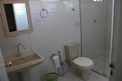 Bathroom, Artidoros Hotel in Coxim Bathroom, Artidoros Hotel in Coxim