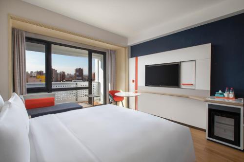 Holiday Inn Express Beijing Yizhuang Center in Daxing District Holiday Inn Express Beijing Yizhuang Center in Daxing District
