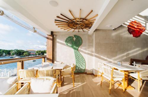 مطعم, The Beach House Boutique Hotel in West End مطعم, The Beach House Boutique Hotel in West End
