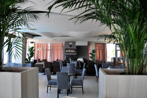 餐厅, 马诺利亚酒店 (Manolya Hotel) in 拉普塔 餐厅, 马诺利亚酒店 (Manolya Hotel) in 拉普塔