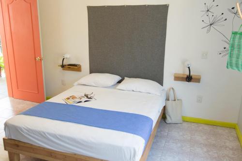 This photo about Un Sueno, Valle de Huajes shared on HyHotel.com