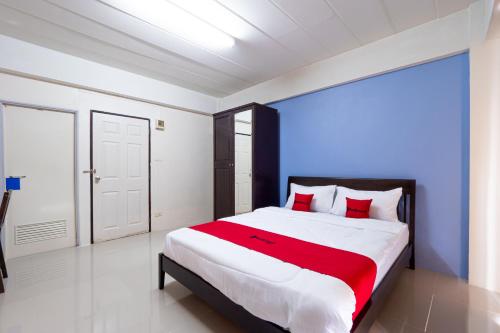 RedDoorz SI FAH at Bangsaen Hotel in Chonburi RedDoorz SI FAH at Bangsaen Hotel in Chonburi
