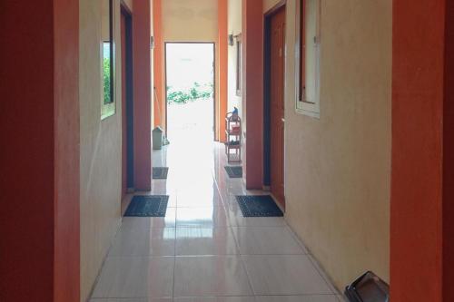 Jessy Homestay Lolak Mitra RedDoorz in Kotamobagu Jessy Homestay Lolak Mitra RedDoorz in Kotamobagu