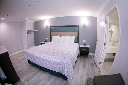 西柯汶納溫德姆旅屋套房酒店 (Travelodge Inn & Suites by Wyndham West Covina) in 西柯汶納 西柯汶納溫德姆旅屋套房酒店 (Travelodge Inn & Suites by Wyndham West Covina) in 西柯汶納