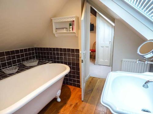 Honeypot Cottage, Kendal in Brigsteer Honeypot Cottage, Kendal in Brigsteer