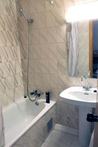 This photo about Apartamentos Varios Pas 3000 shared on HyHotel.com