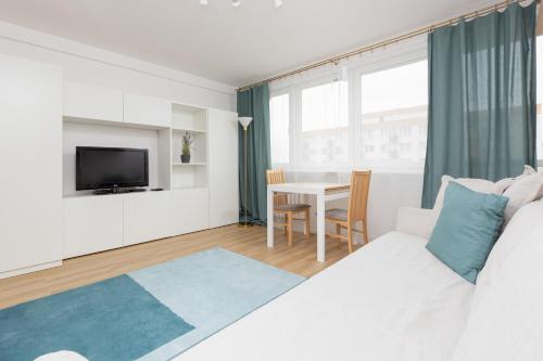 Studio Apartment Mokotów Malawskiego by Noclegi Renters