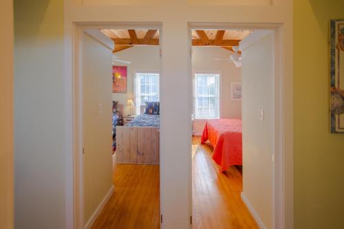 House of Windows 283