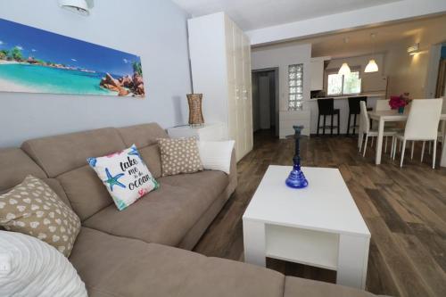 Blue Dream Apartments in Cole Bay Blue Dream Apartments in Cole Bay