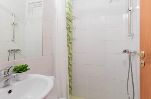 Apartment Ostrov in เกาะวาซิลิฟสกี้ Apartment Ostrov in เกาะวาซิลิฟสกี้