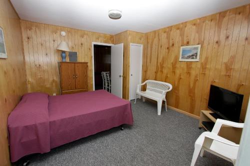 在meiguo.com看到的Sand and Surf Motel的介绍图片