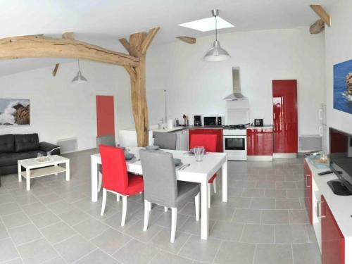Gite renove avec piscine, spa, et acces handicapes au cœur du Marais Breton - FR-1-426-280 in Soullans Gite renove avec piscine, spa, et acces handicapes au cœur du Marais Breton - FR-1-426-280 in Soullans