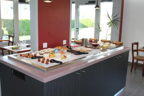 Comida y bebida, Brit Hotel Mayenne in Mayenne Comida y bebida, Brit Hotel Mayenne in Mayenne