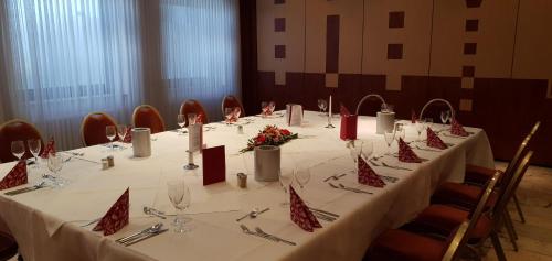 Salón de banquetes, Hotel zur Krone in Hameln City Center Salón de banquetes, Hotel zur Krone in Hameln City Center