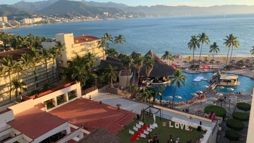 Hermoso Condo Frente al Mar