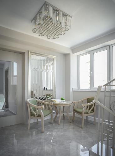 Létesítmények, Onyx in Eselnita Létesítmények, Onyx in Eselnita