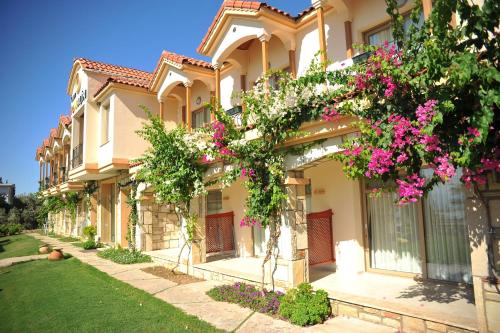 This photo about Club Pomalin shared on HyHotel.com