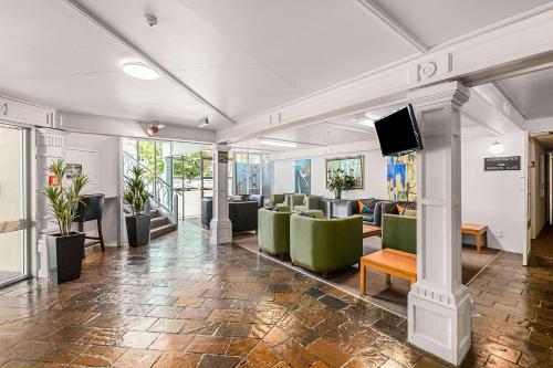 ล็อบบี้, The Angus Hotel in โลเวอร์ ฮัท ล็อบบี้, The Angus Hotel in โลเวอร์ ฮัท