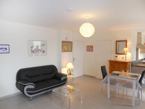 Studio Les Allees du Port by Interhome in City Center Studio Les Allees du Port by Interhome in City Center