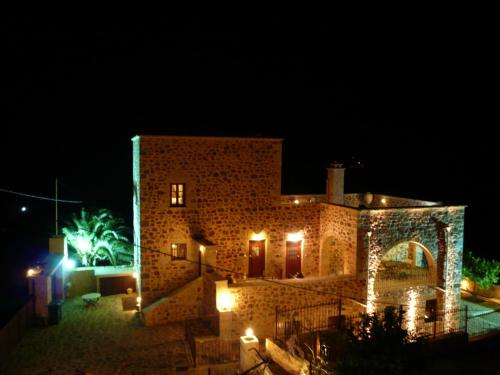 Entrance, Xenonas Thalis in Skoutarion Entrance, Xenonas Thalis in Skoutarion