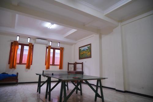 Campo de ténis, Homestay Kampung Inggris SYARIAH in Kediri Campo de ténis, Homestay Kampung Inggris SYARIAH in Kediri
