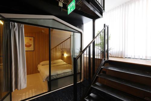 The O Pod Capsule Hotel